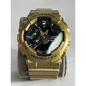 Never Worn CASIO G-SHOCK GA-110GD Gold & Black Men's Wristwatch Needs A Battery